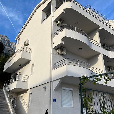 Apartments Coric Baška Voda Eksteriør bilde