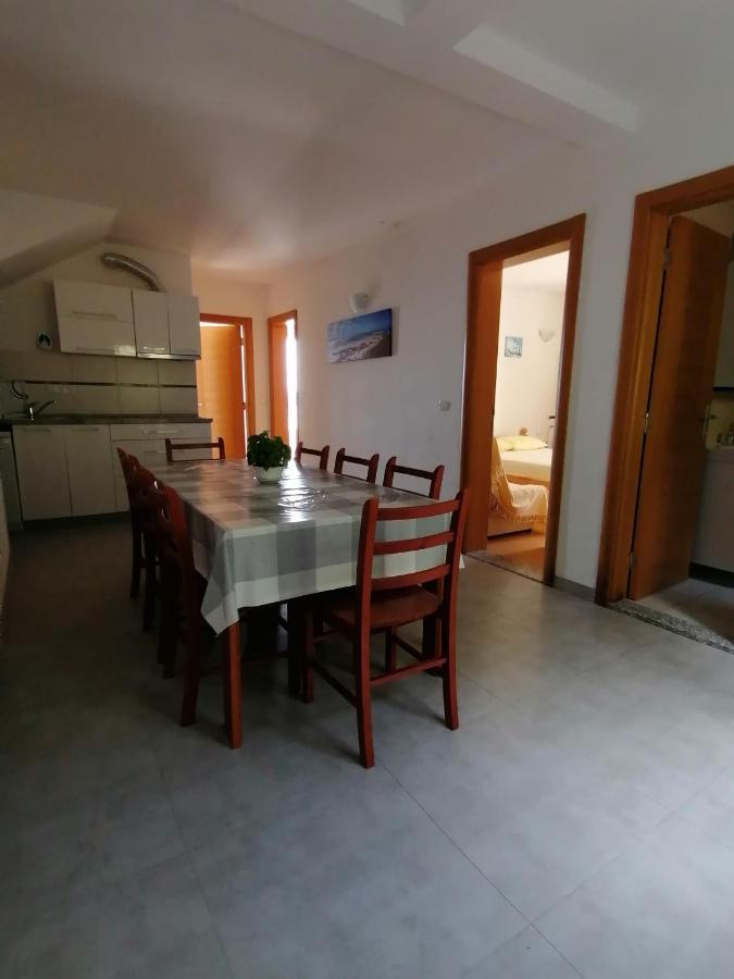Apartments Coric Baška Voda Eksteriør bilde