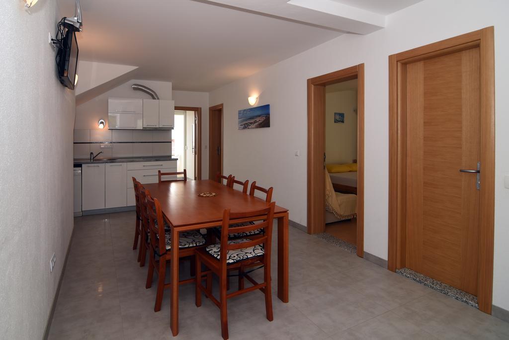Apartments Coric Baška Voda Eksteriør bilde