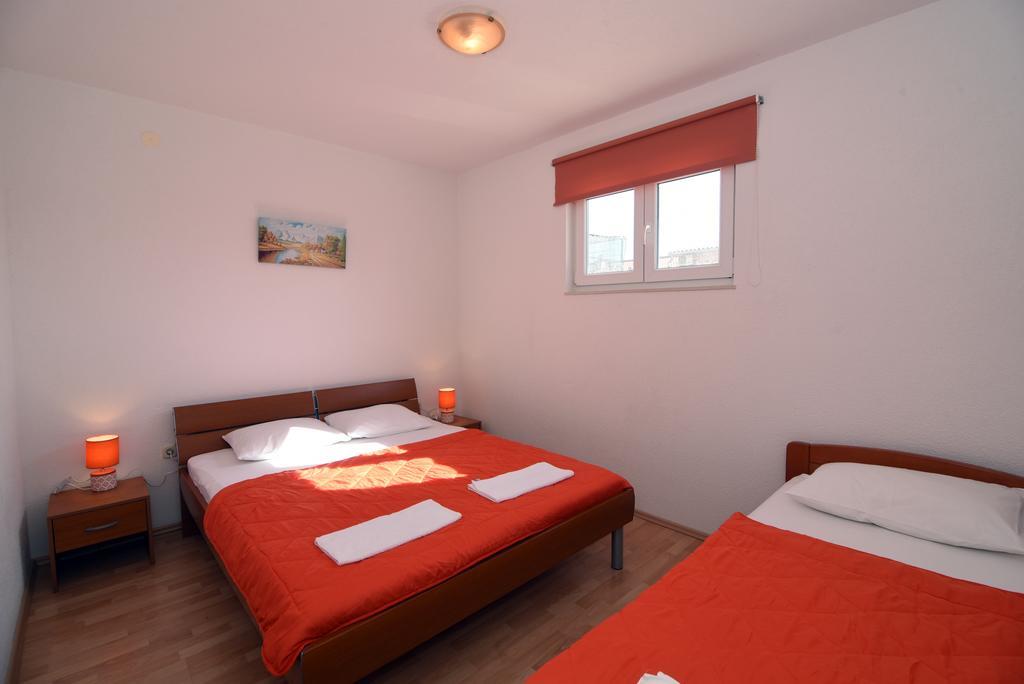 Apartments Coric Baška Voda Eksteriør bilde