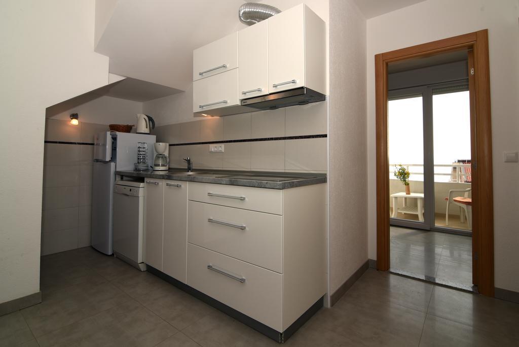 Apartments Coric Baška Voda Eksteriør bilde